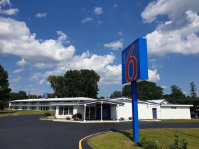 Motel 6-Schenectady, NY